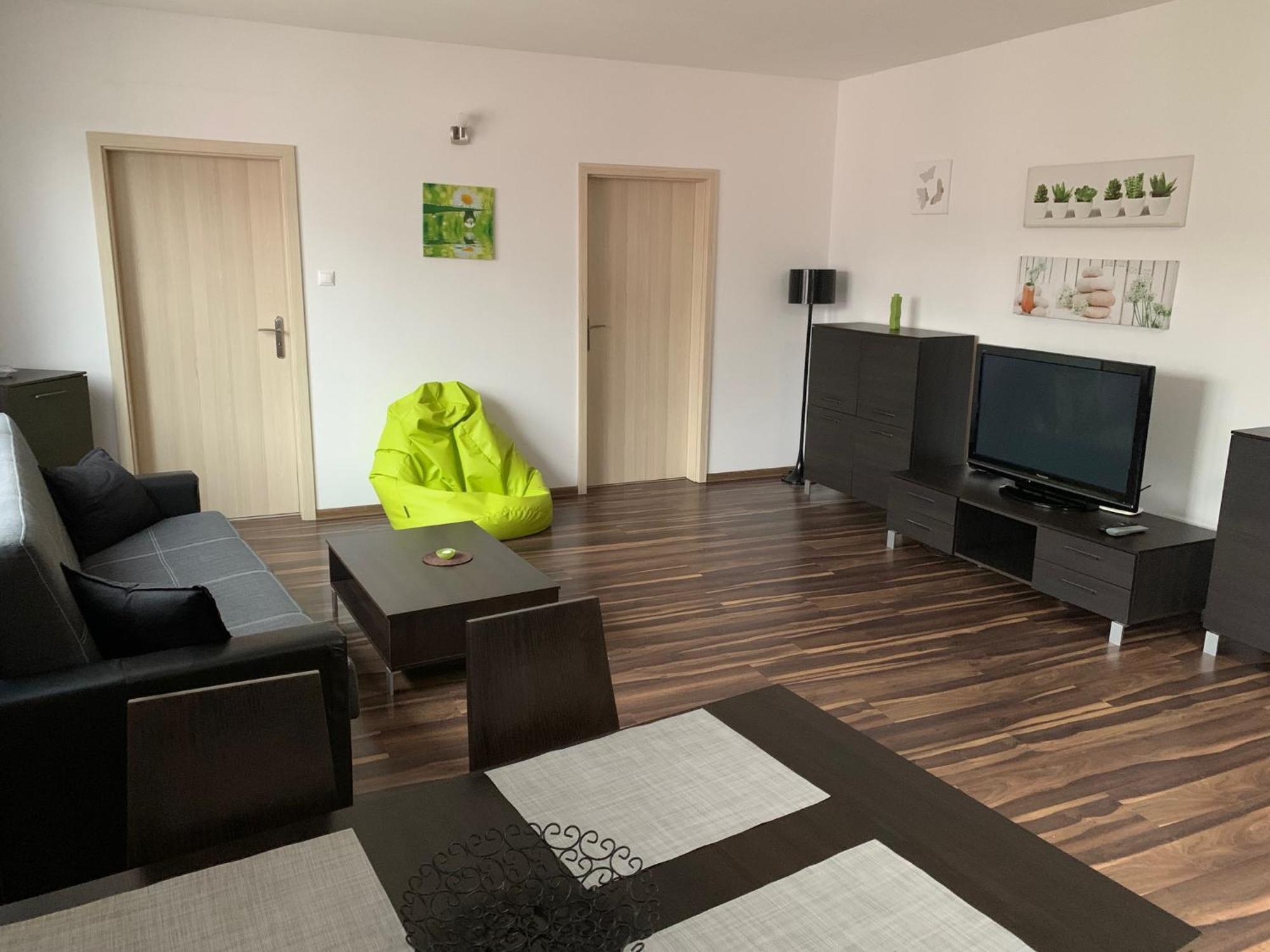 Apartman Emes S Terasou 케즈마라크 외부 사진